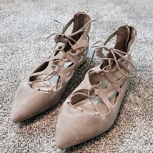 Rockport Lace Up Flat With Gold